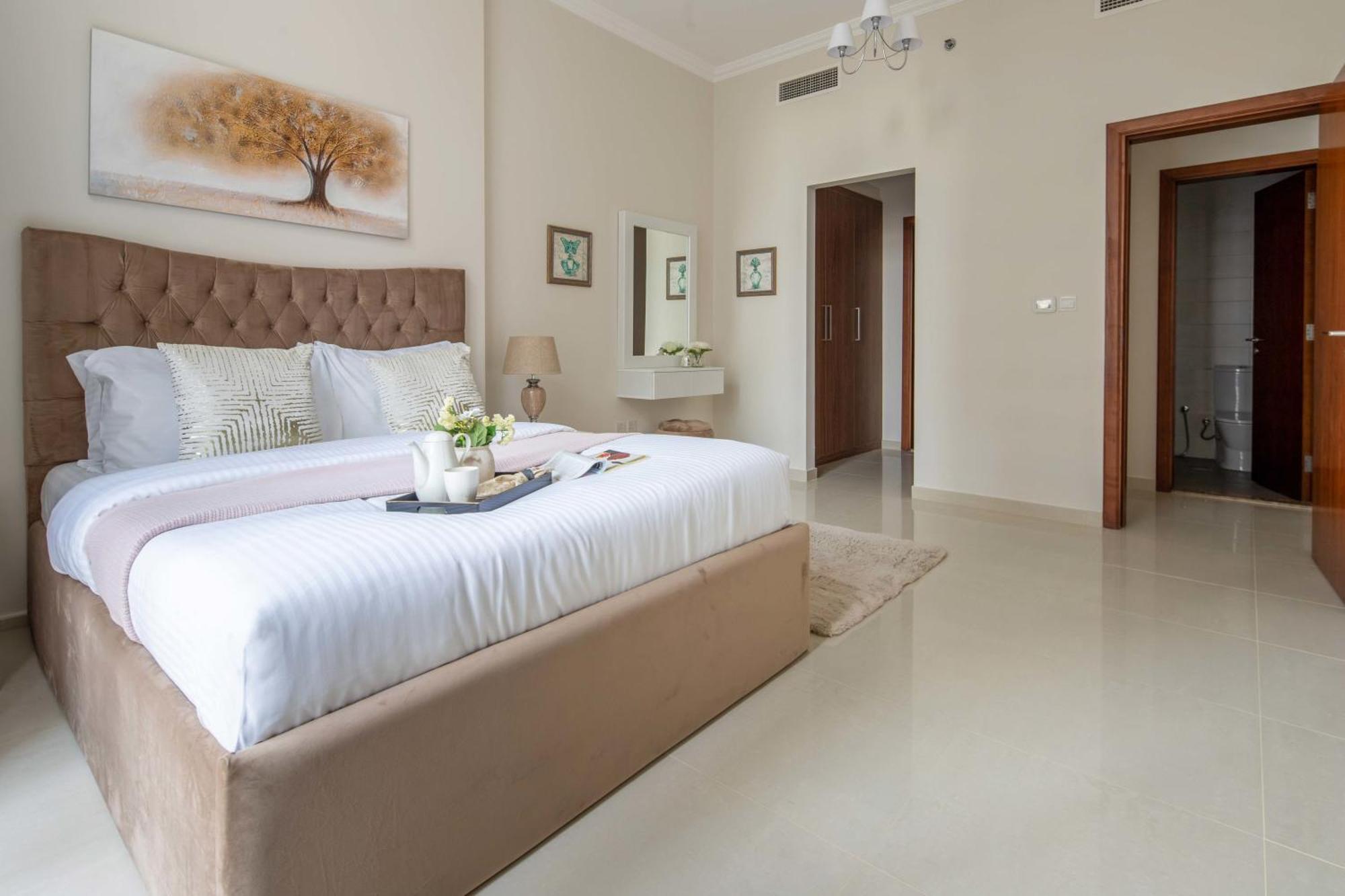 Frank Porter - Dunya Tower Apartment
