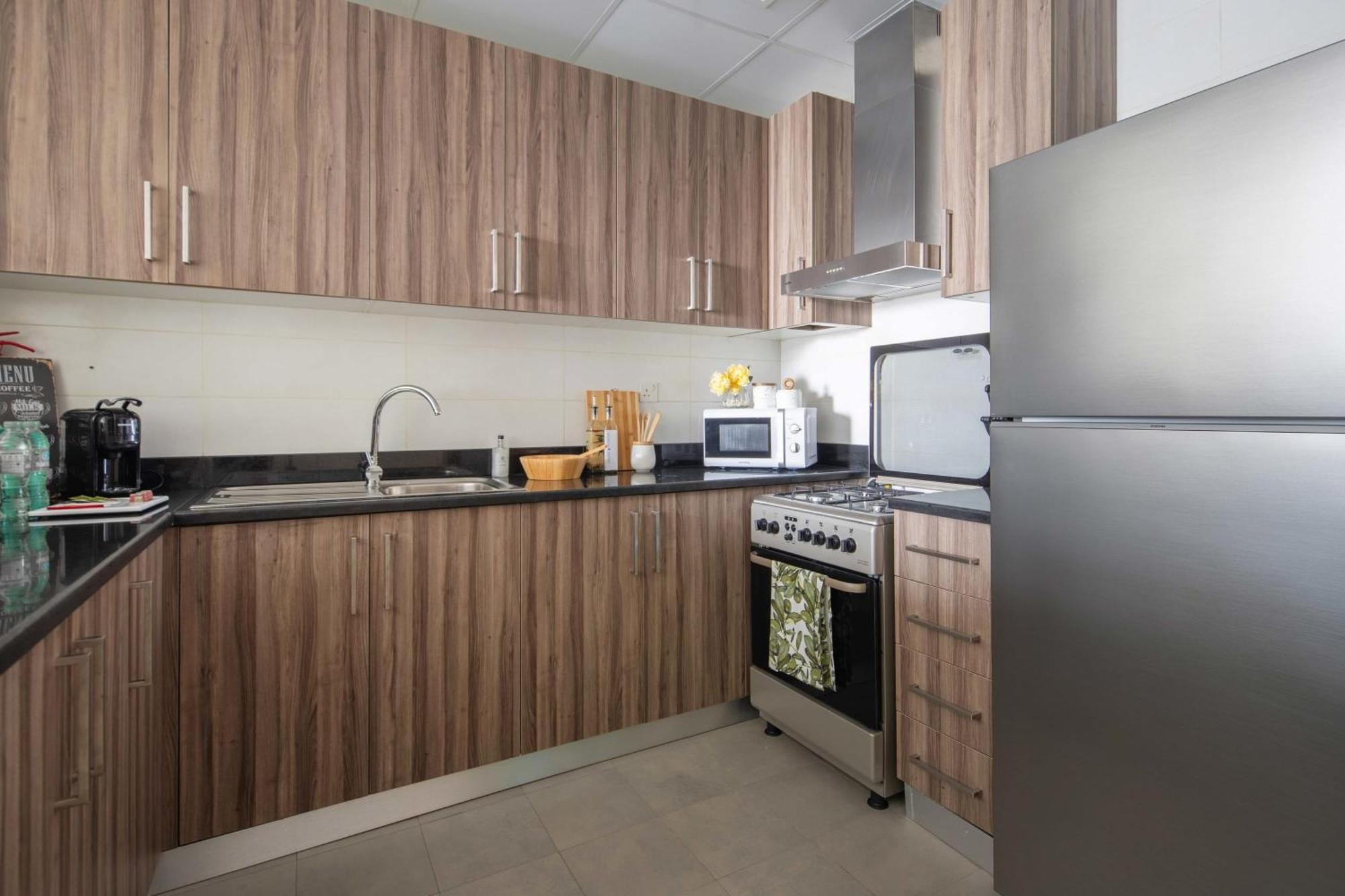 Apartment Frank Porter - Dunya Tower Dubai